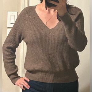 Old Navy Women’s SoSoft Cropped Rib-Knit V-Neck Sweater